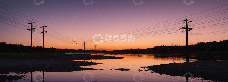高清大图下载【趣麦麦图】黄昏时水边的电线杆与天空