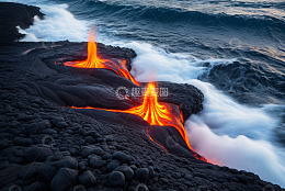 海边涌动的火山熔岩景象