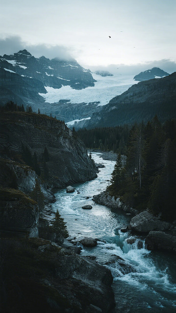 冰川溪流高山景观