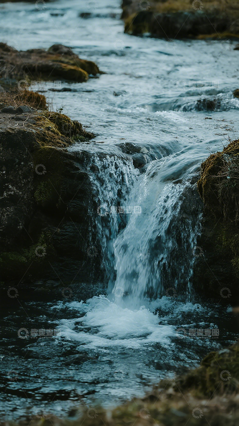 高清大图下载【趣麦麦图】山间溪流小瀑布风光摄影