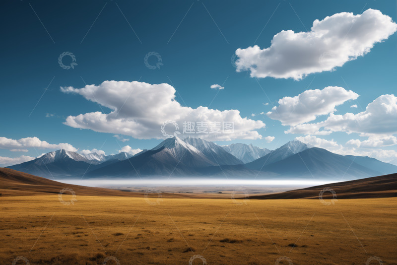 高清大图下载【趣麦麦图】蓝天白云下的广袤草原与远山