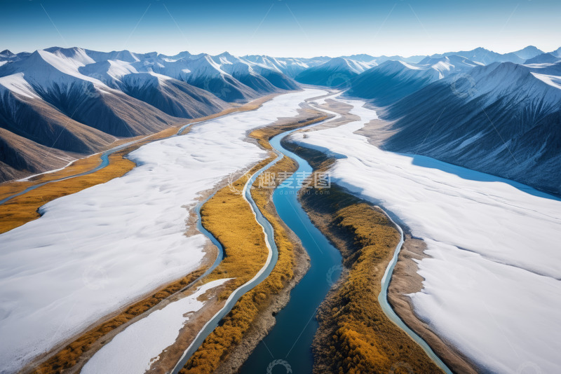 高清大图下载【趣麦麦图】-雪山间蜿蜒河流航拍全景