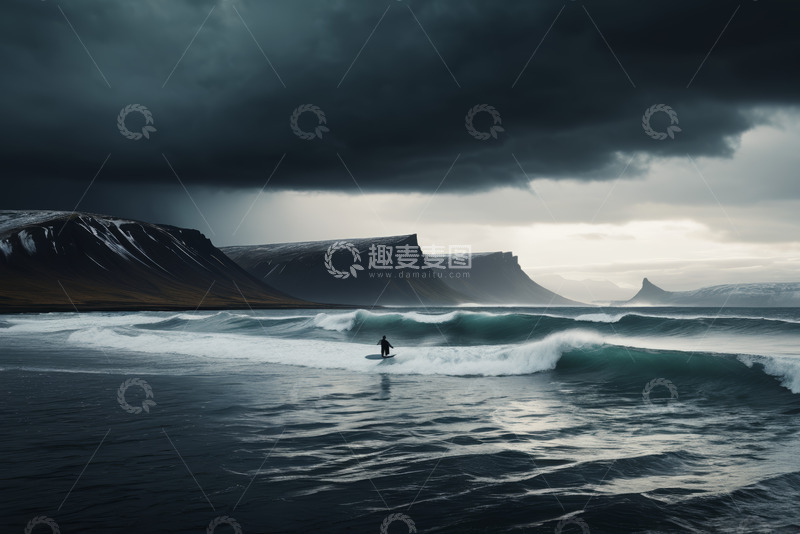 高清大图下载【趣麦麦图】海岸边单人冲浪风景