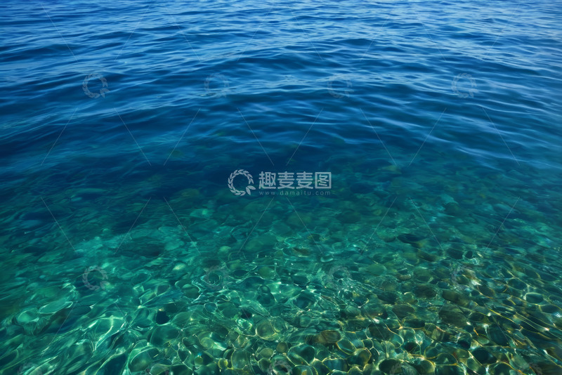 高清大图下载【趣麦麦图】清澈蓝色海洋水下景象
