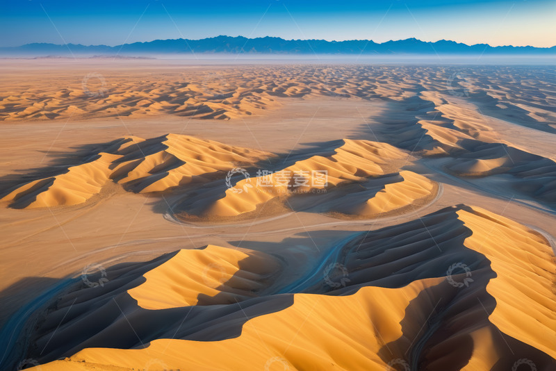 高清大图下载【趣麦麦图】航拍广袤沙漠沙丘景观