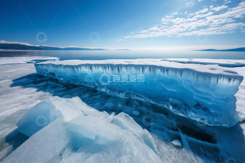 高清大图下载【趣麦麦图】蓝色冰面与冰块自然景观