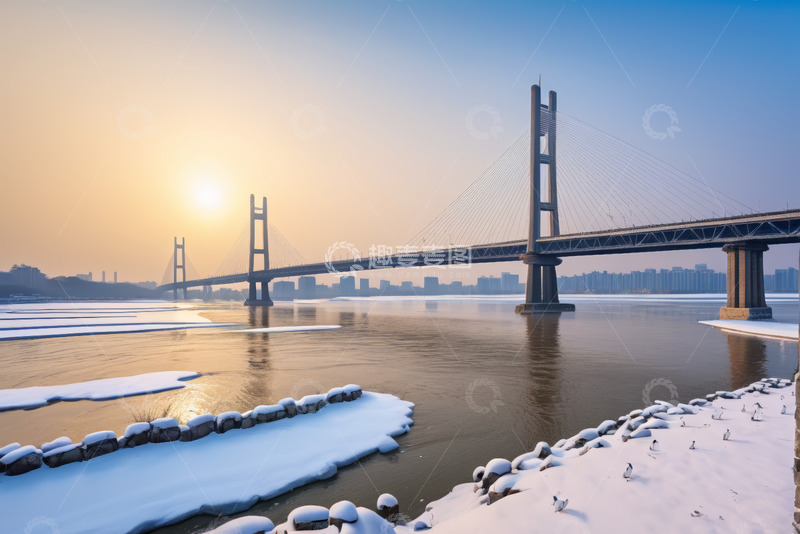 高清大图下载【趣麦麦图】冬日河流上的跨江大桥景观