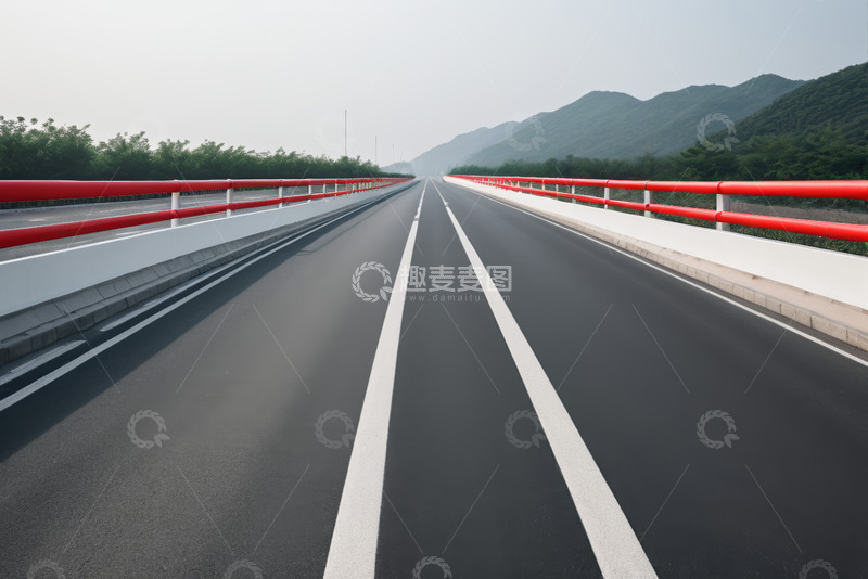 高清大图下载【趣麦麦图】空旷公路上的红色护栏景象