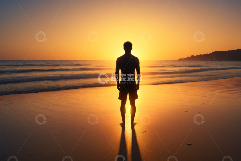 高清大图下载【趣麦麦图】男子于海滩赏日落背影