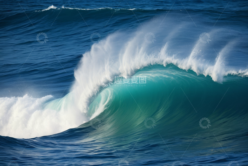 高清大图下载【趣麦麦图】蓝色海洋中的汹涌波浪