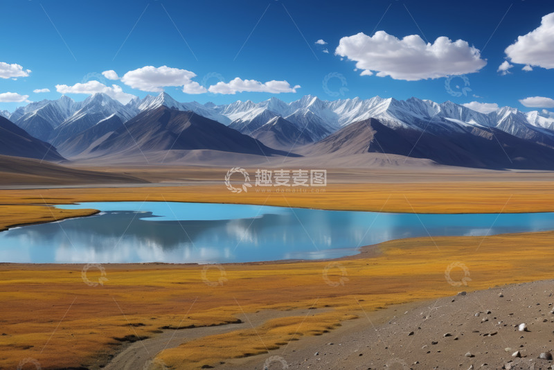 高清大图下载【趣麦麦图】雪山下的湖泊与荒原风光