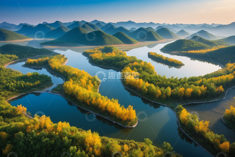 高清大图下载【趣麦麦图】山水相依的自然风景航拍