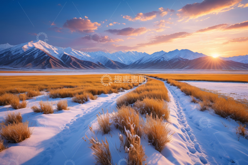 高清大图下载【趣麦麦图】雪山下雪地与草原日落风光