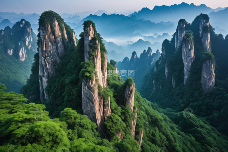 高清大图下载【趣麦麦图】山林间的巍峨奇峰景观