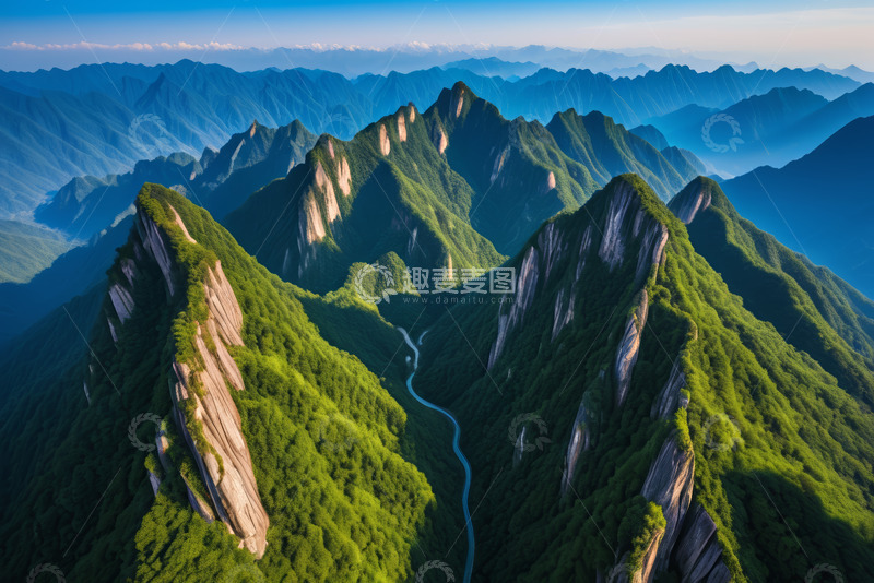 高清大图下载【趣麦麦图】航拍连绵山脉自然风光