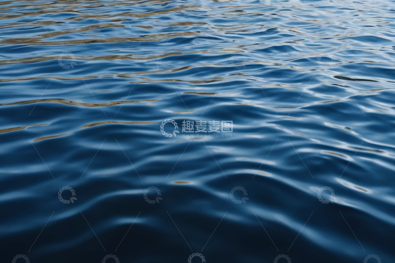 高清大图下载【趣麦麦图】蓝色水面自然景象