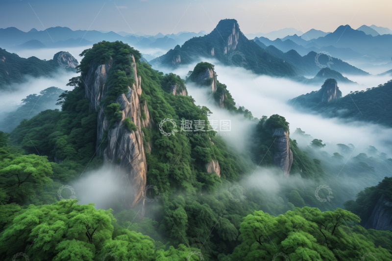 高清大图下载【趣麦麦图】中国山峦云雾缭绕自然景观