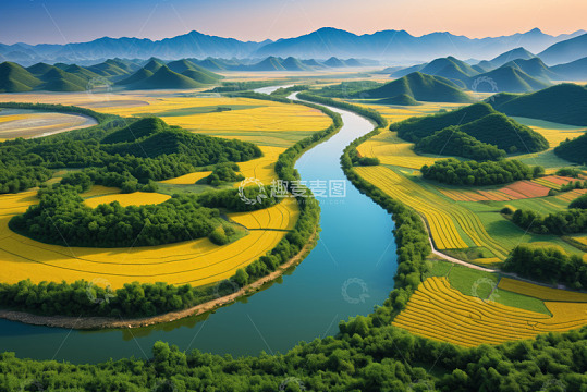 河流蜿蜒的田园山水风光