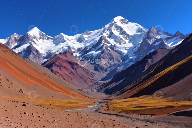 高清大图下载【趣麦麦图】壮丽雪山与多彩山谷景观