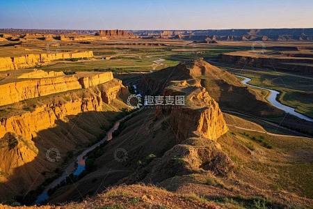 峡谷自然风光全景