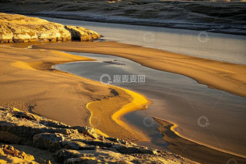 高清大图下载【趣麦麦图】河流旁的沙地自然风光