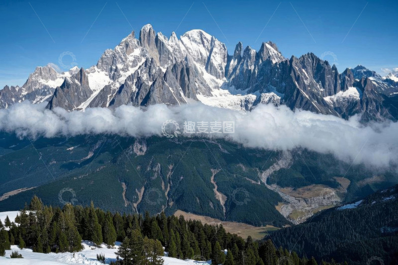 高清大图下载【趣麦麦图】阿尔卑斯山壮丽雪山景观