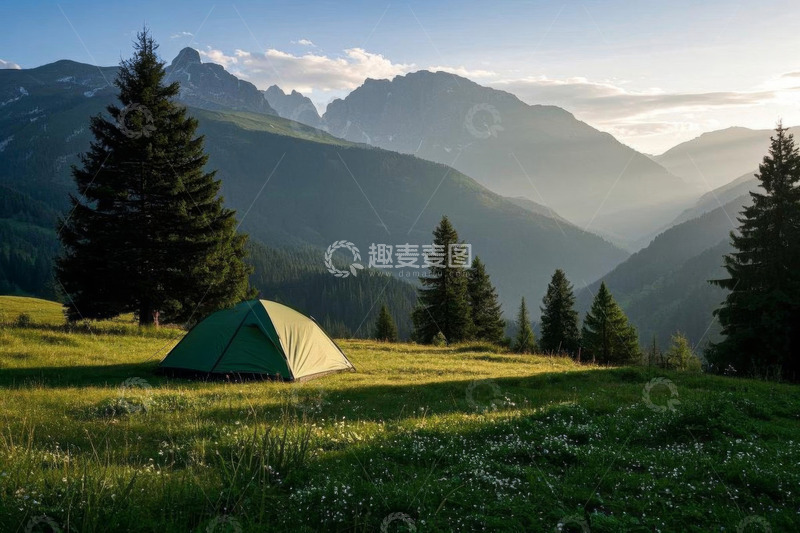 高清大图下载【趣麦麦图】山间草地露营帐篷风景