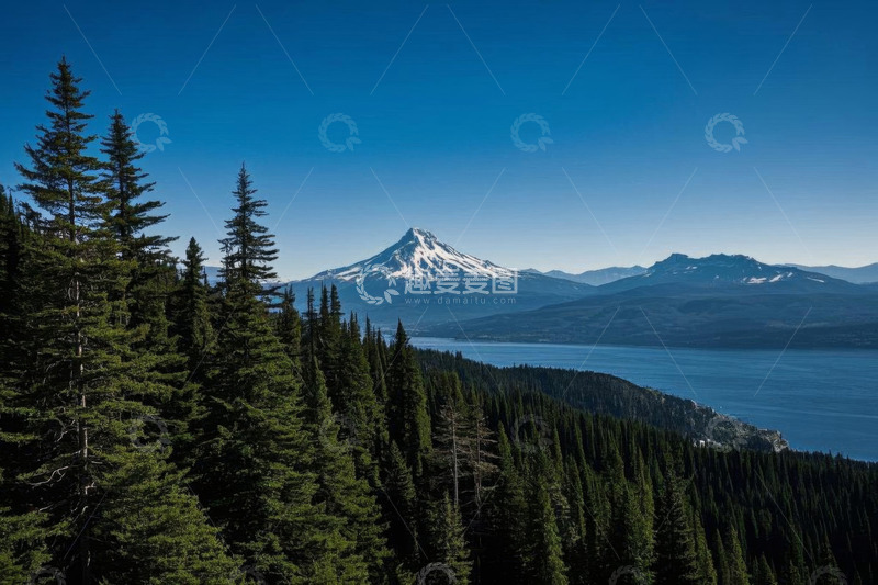 高清大图下载【趣麦麦图】山林湖泊间的雪山全景