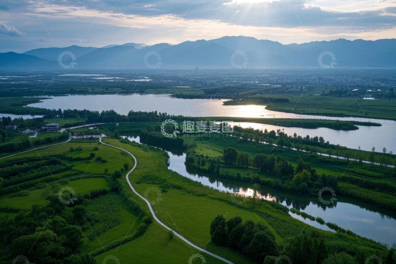 高清大图下载【趣麦麦图】自然风光河流草地远景