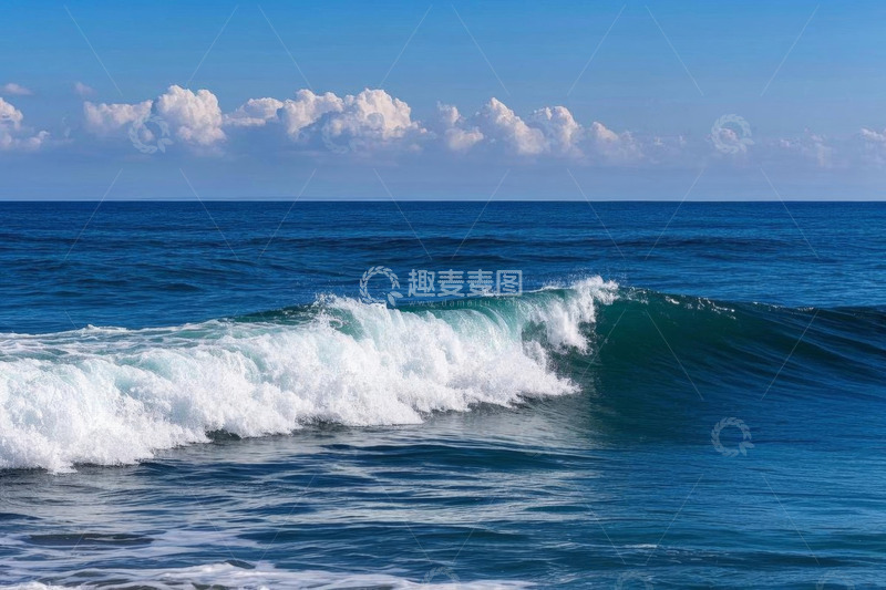 高清大图下载【趣麦麦图】蓝色海洋翻涌的白色浪花