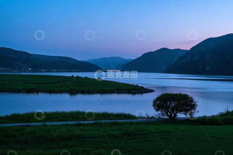 高清大图下载【趣麦麦图】湖畔暮色自然风光