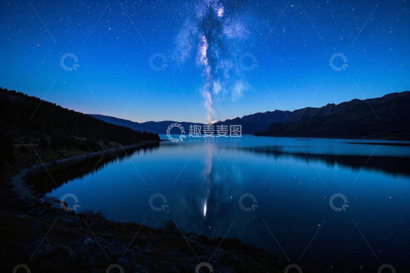 高清大图下载【趣麦麦图】湖面星空倒影自然风光