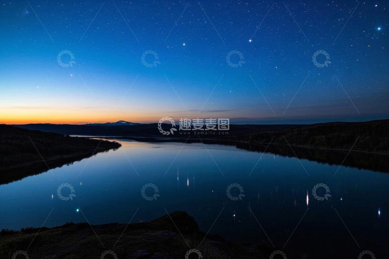 高清大图下载【趣麦麦图】星空下宁静湖泊自然风光