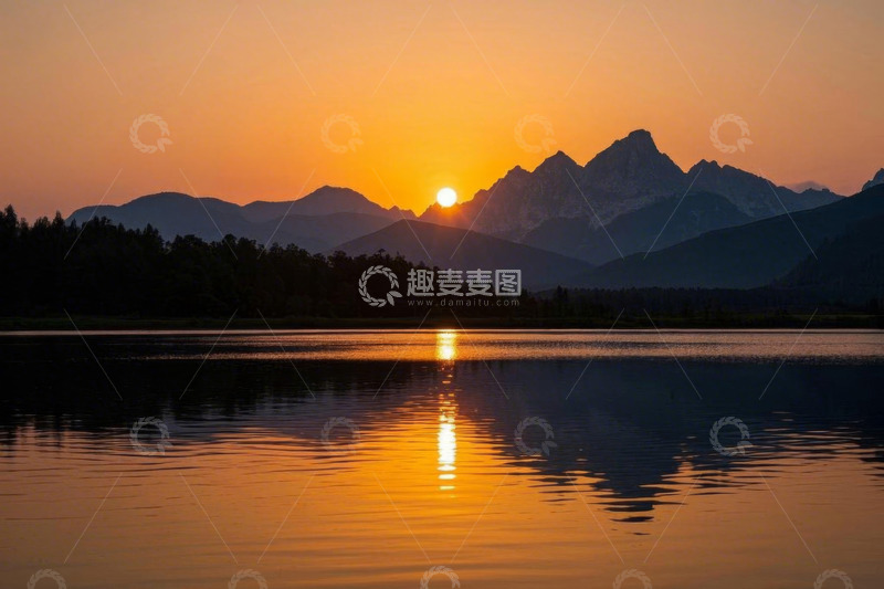 高清大图下载【趣麦麦图】湖景日落与远山自然风景