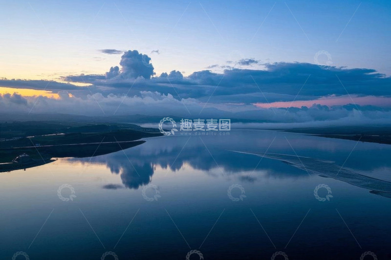高清大图下载【趣麦麦图】湖泊天空云彩自然风光