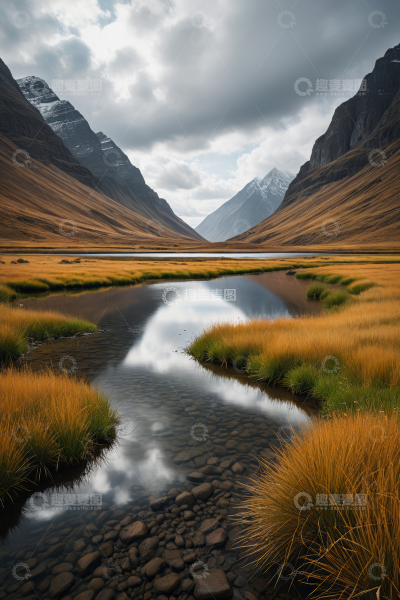 高清大图下载【趣麦麦图】山间溪流草地自然风光