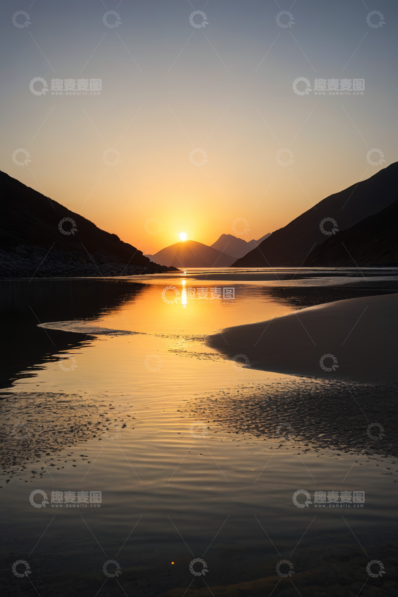 高清大图下载【趣麦麦图】山水间日落水面倒影景象