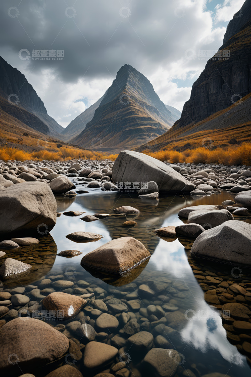 高清大图下载【趣麦麦图】山间溪流与岩石自然风光