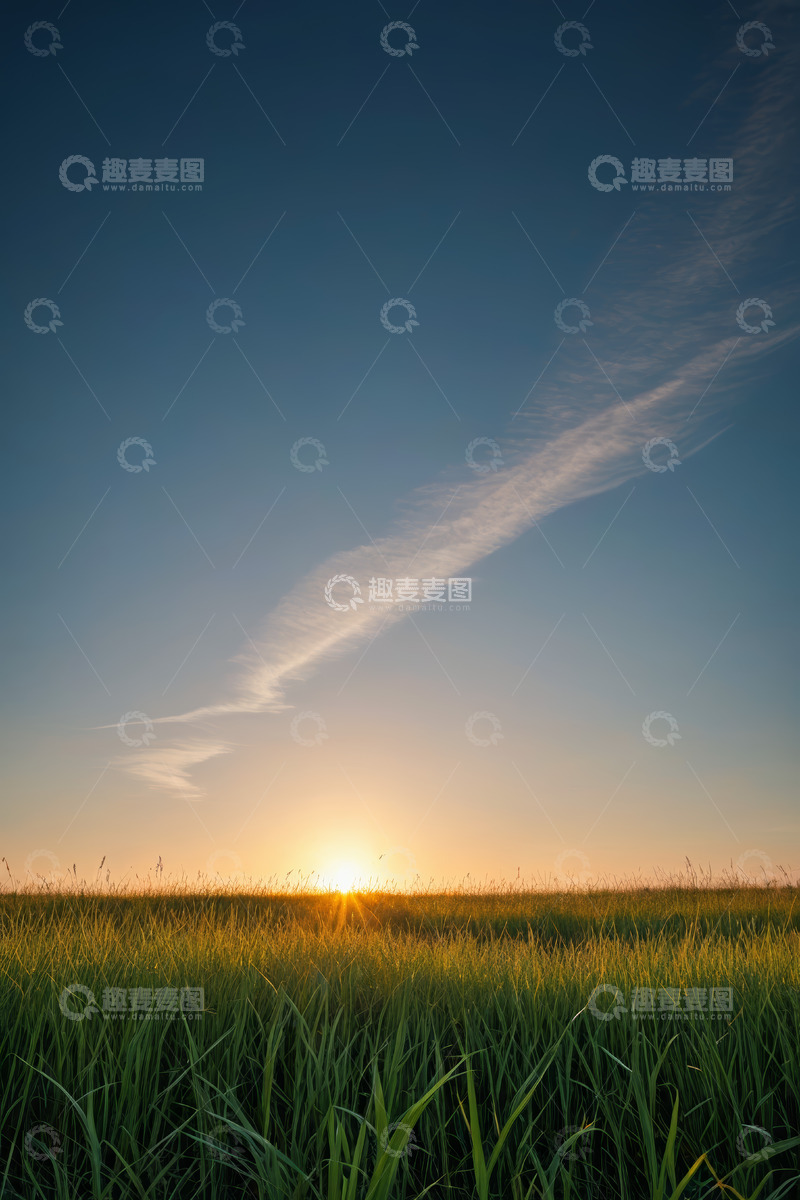 高清大图下载【趣麦麦图】田野上的夕阳与蓝天景象