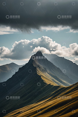 壮丽山景与云层景观