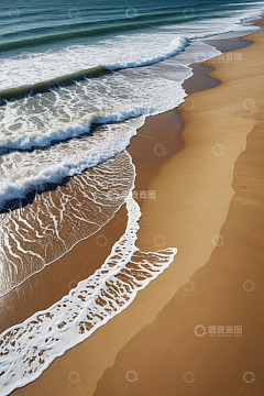 海浪拍打沙滩自然景观