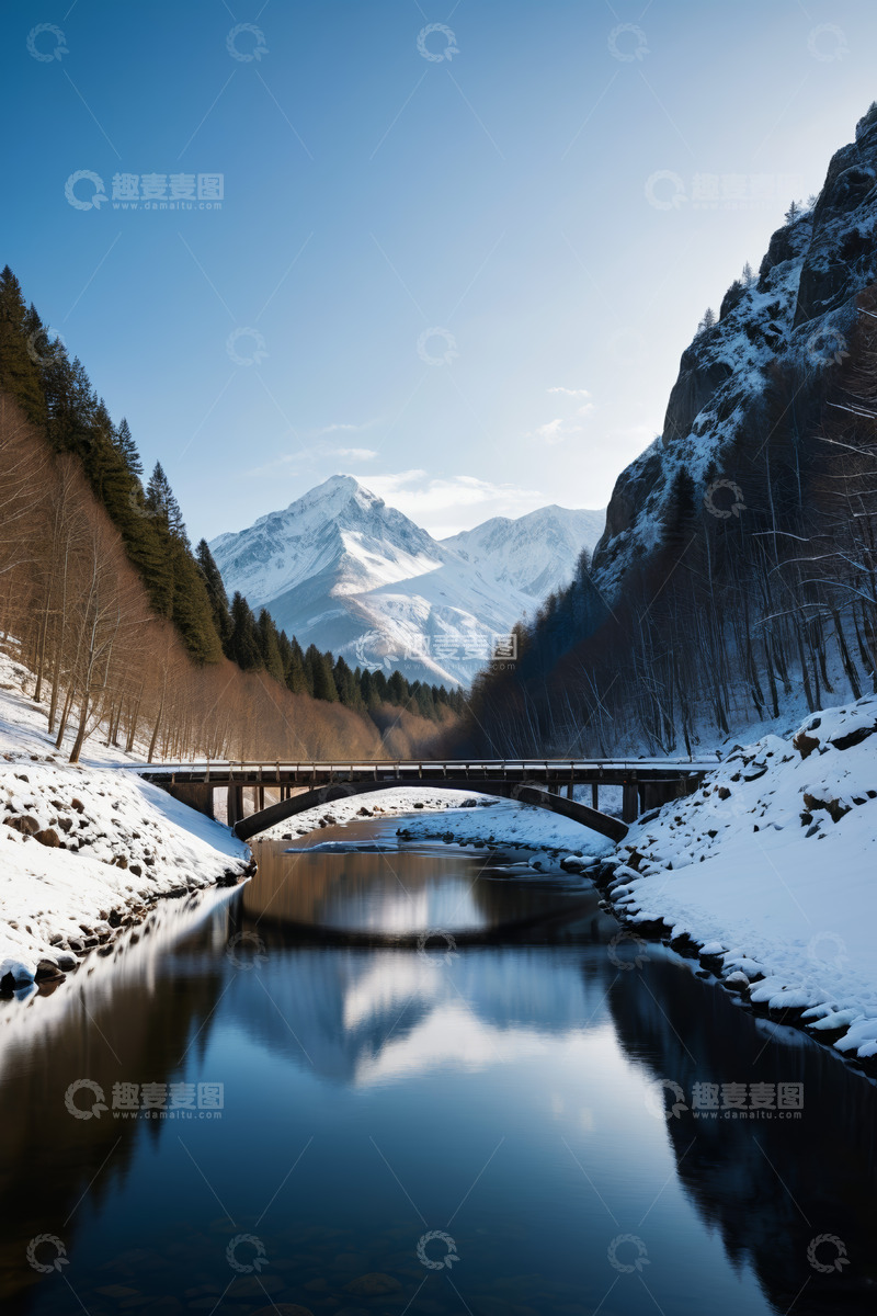 高清大图下载【趣麦麦图】雪山下河流上的桥梁景观