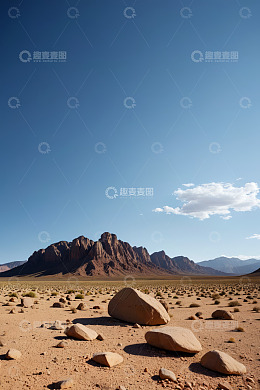 沙漠中的岩石与山脉景观