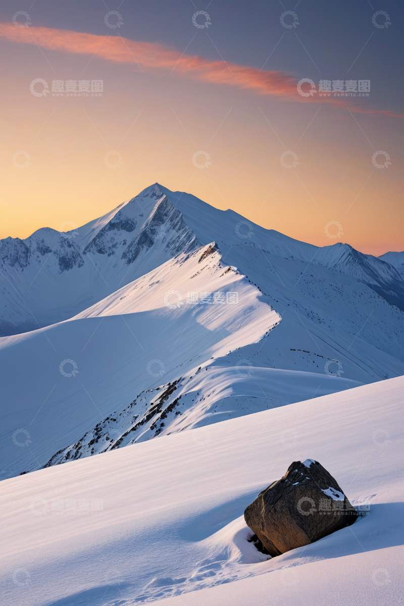 高清大图下载【趣麦麦图】雪山顶上的自然风光