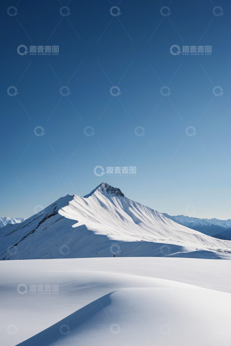 高清大图下载【趣麦麦图】雪山蓝天自然风光全景