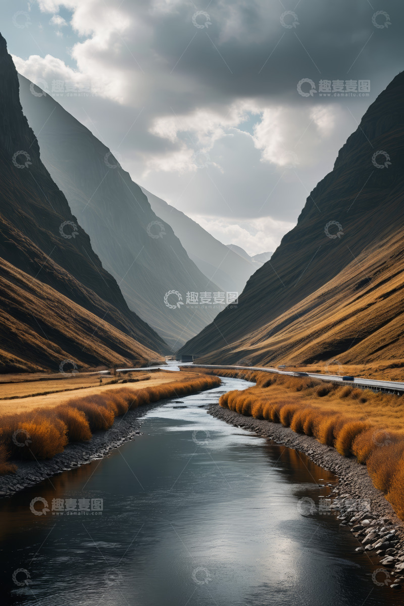 高清大图下载【趣麦麦图】山谷间河流与公路风景