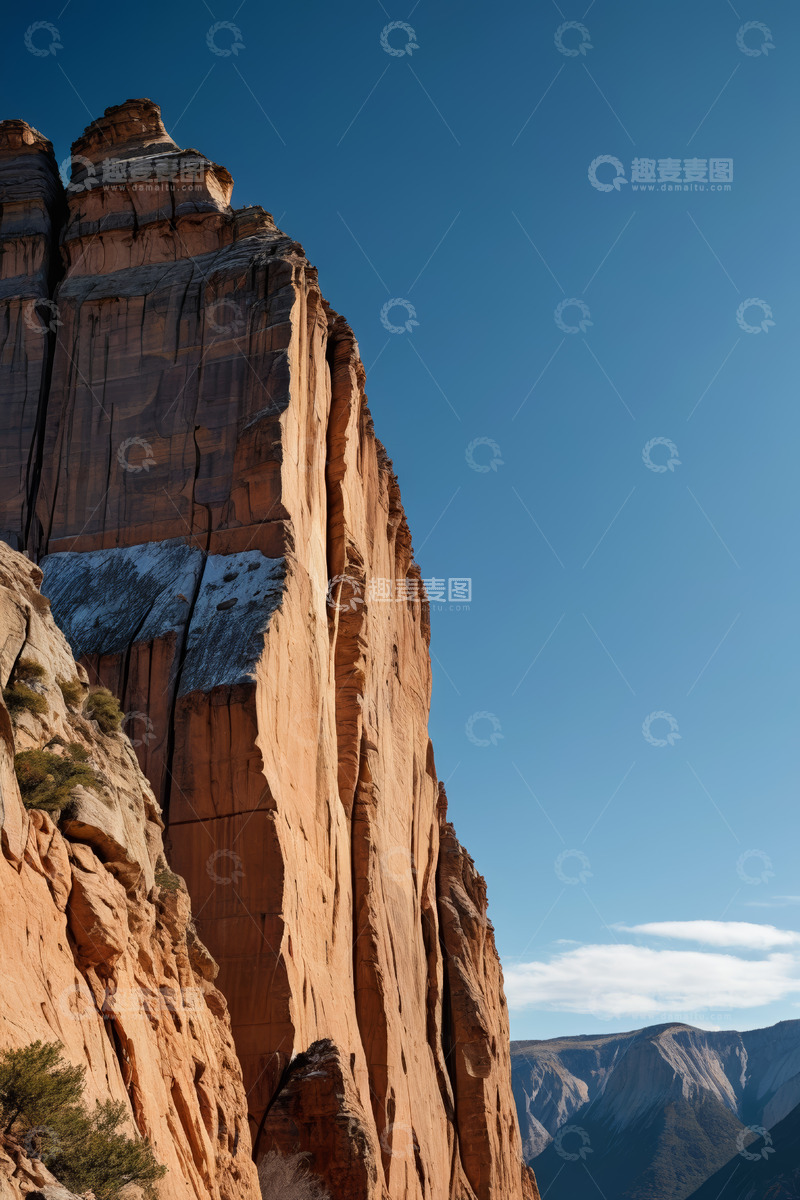 高清大图下载【趣麦麦图】沙漠中高耸的红色岩石景观