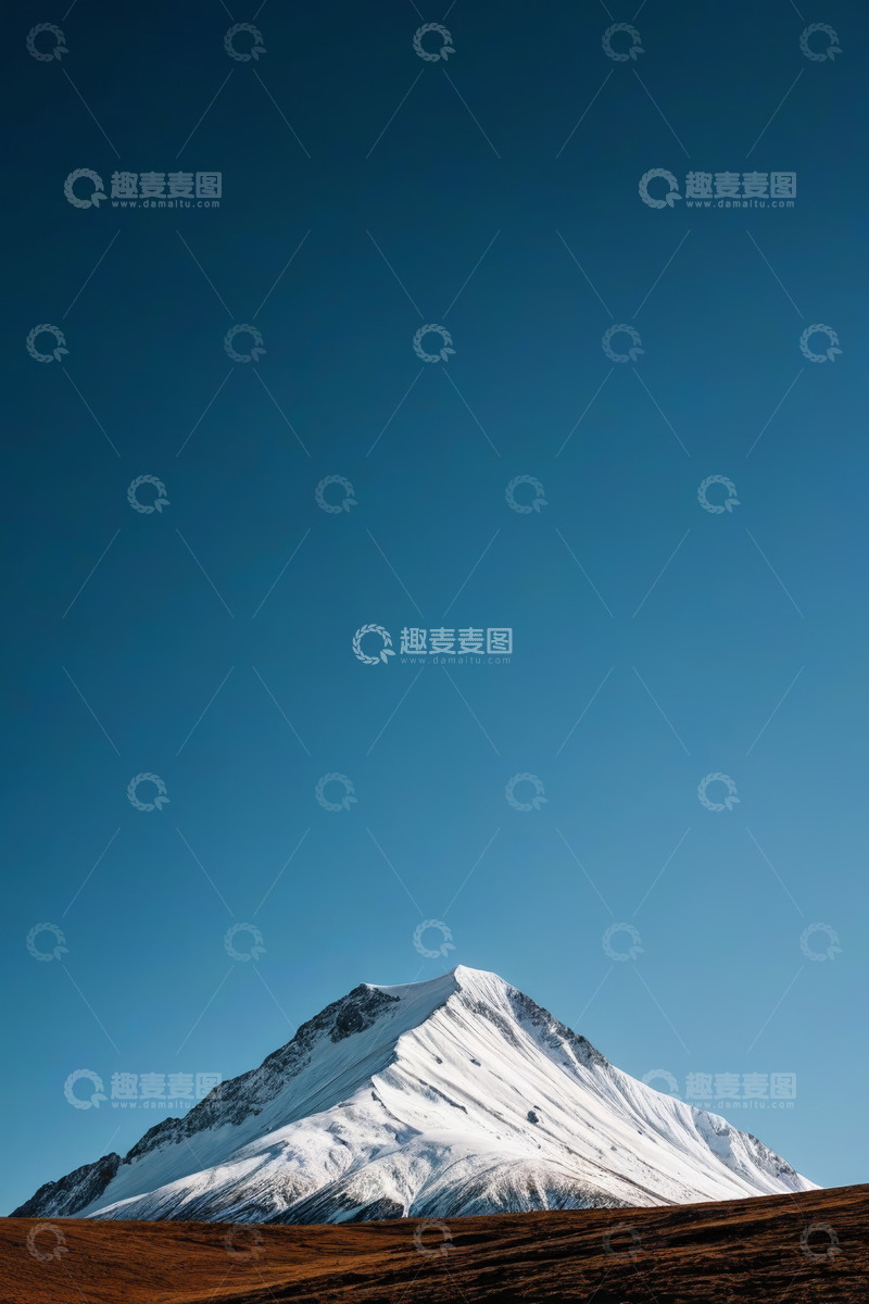 高清大图下载【趣麦麦图】巍峨雪山与蓝天风景