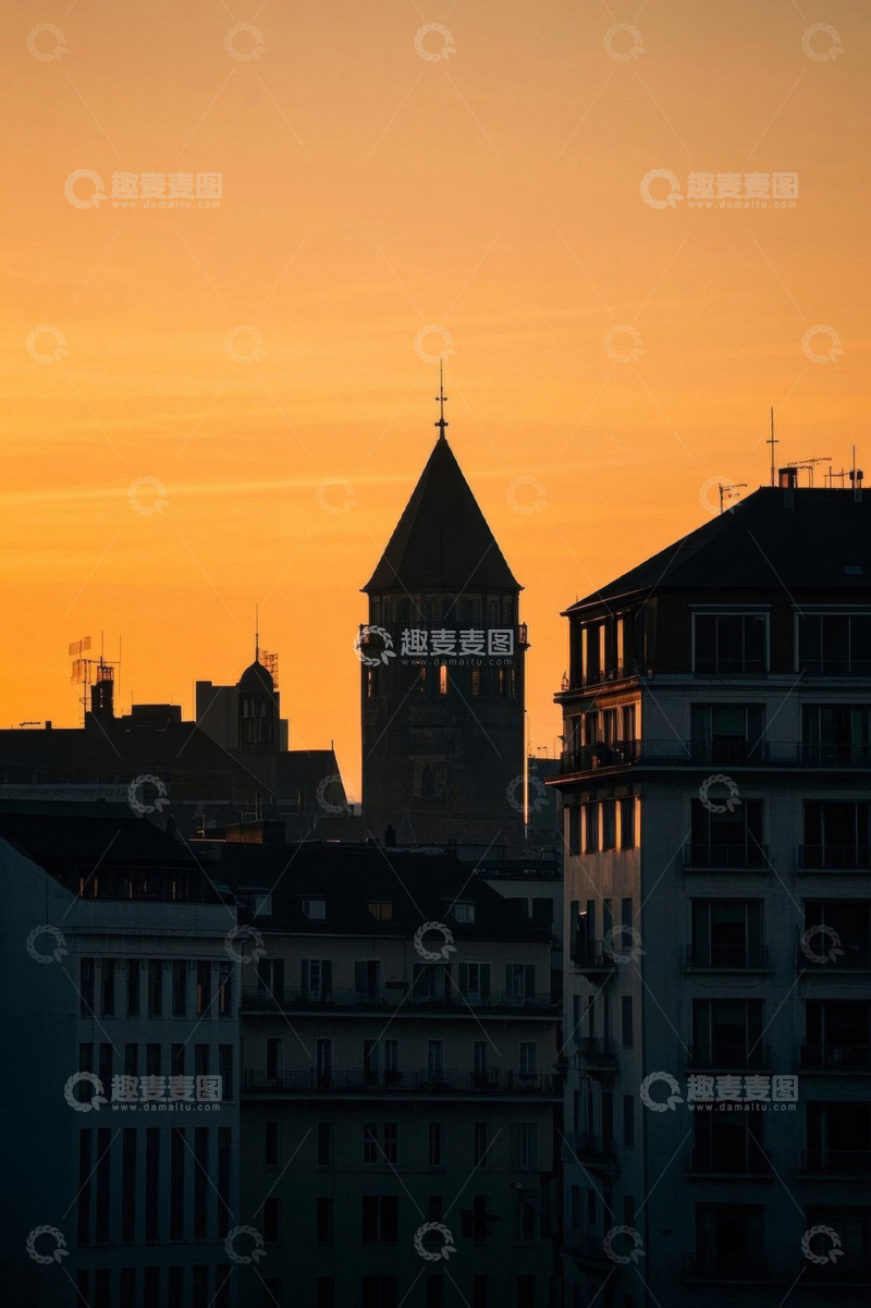 高清大图下载【趣麦麦图】夕阳下的城市建筑剪影