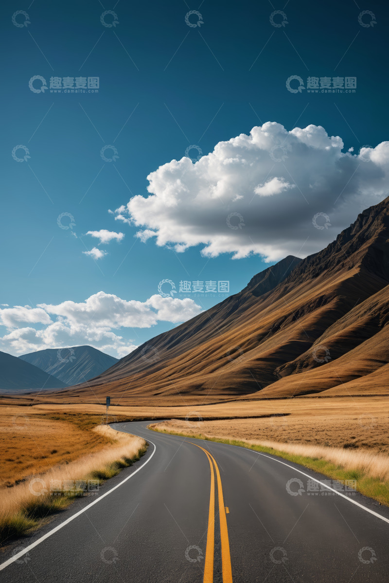 高清大图下载【趣麦麦图】旷野公路与远山白云景象